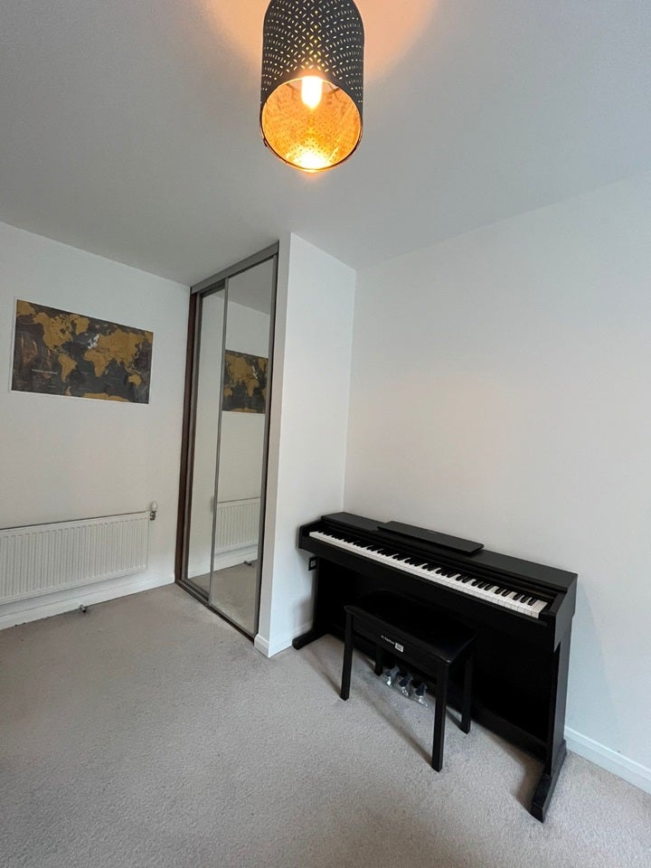 Flat Madeira Street in Greater London