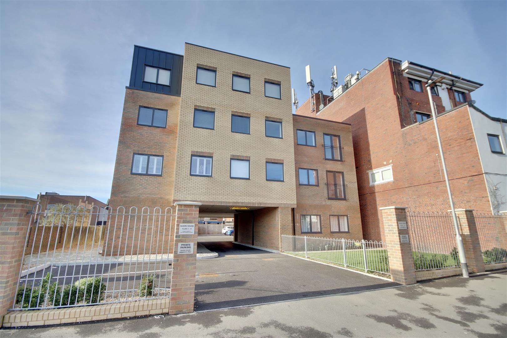Flat Stubbington Avenue in Portsmouth