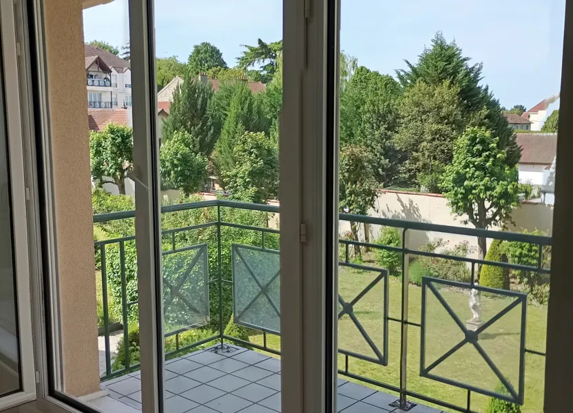 Appartement Square de la Roseraie à Torcy