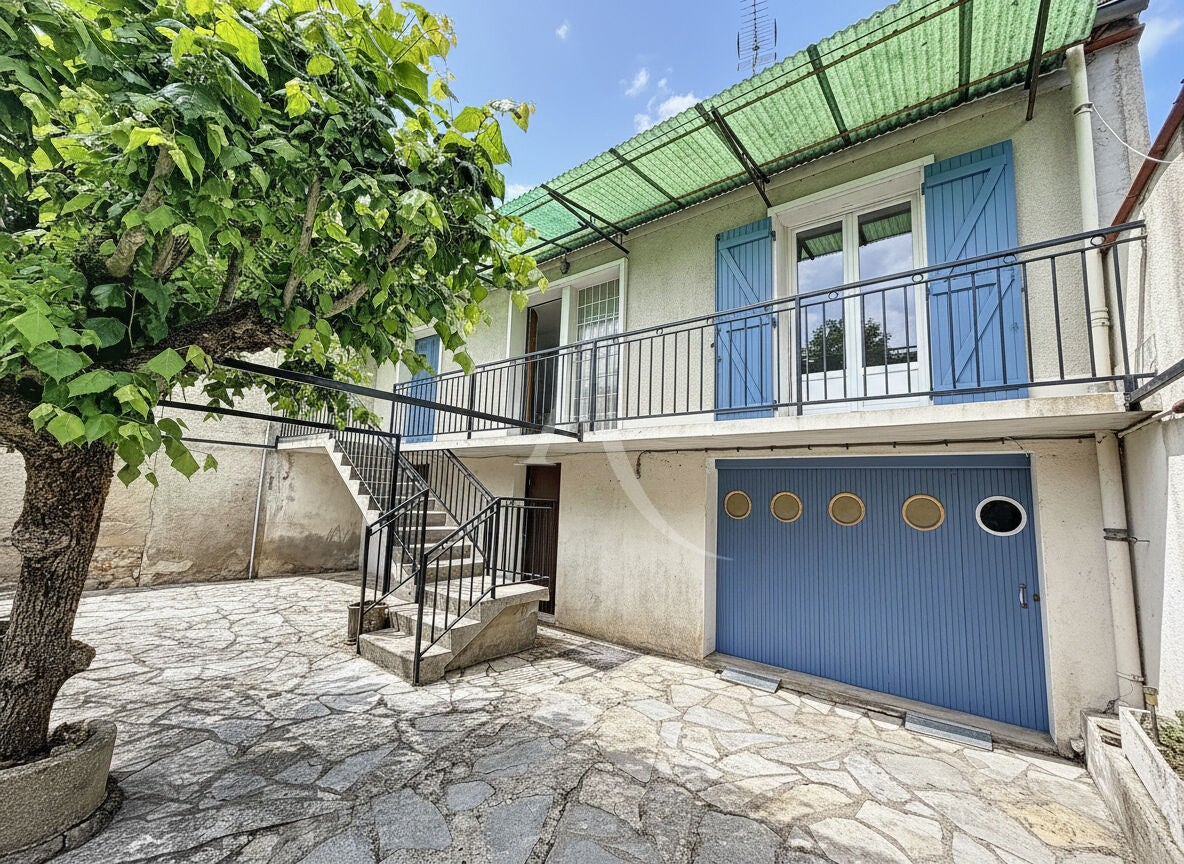 House Chemin de Gagnabet in Puy-l'Évêque