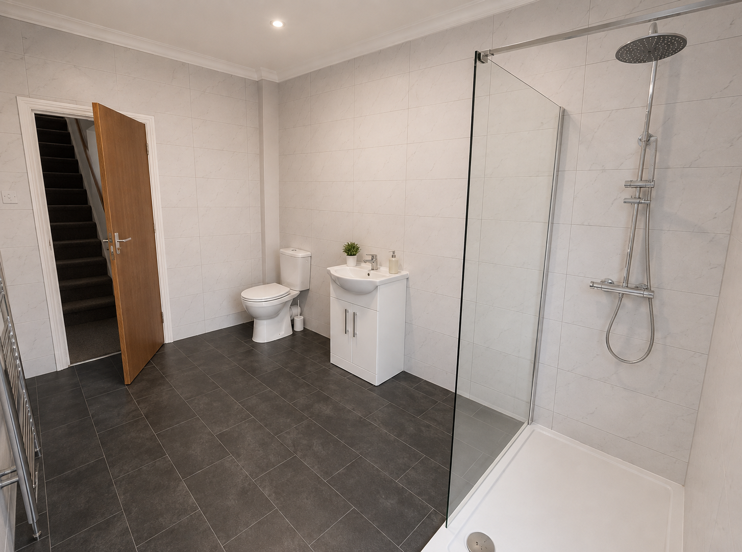 Flat Estcourt Terrace in Leeds