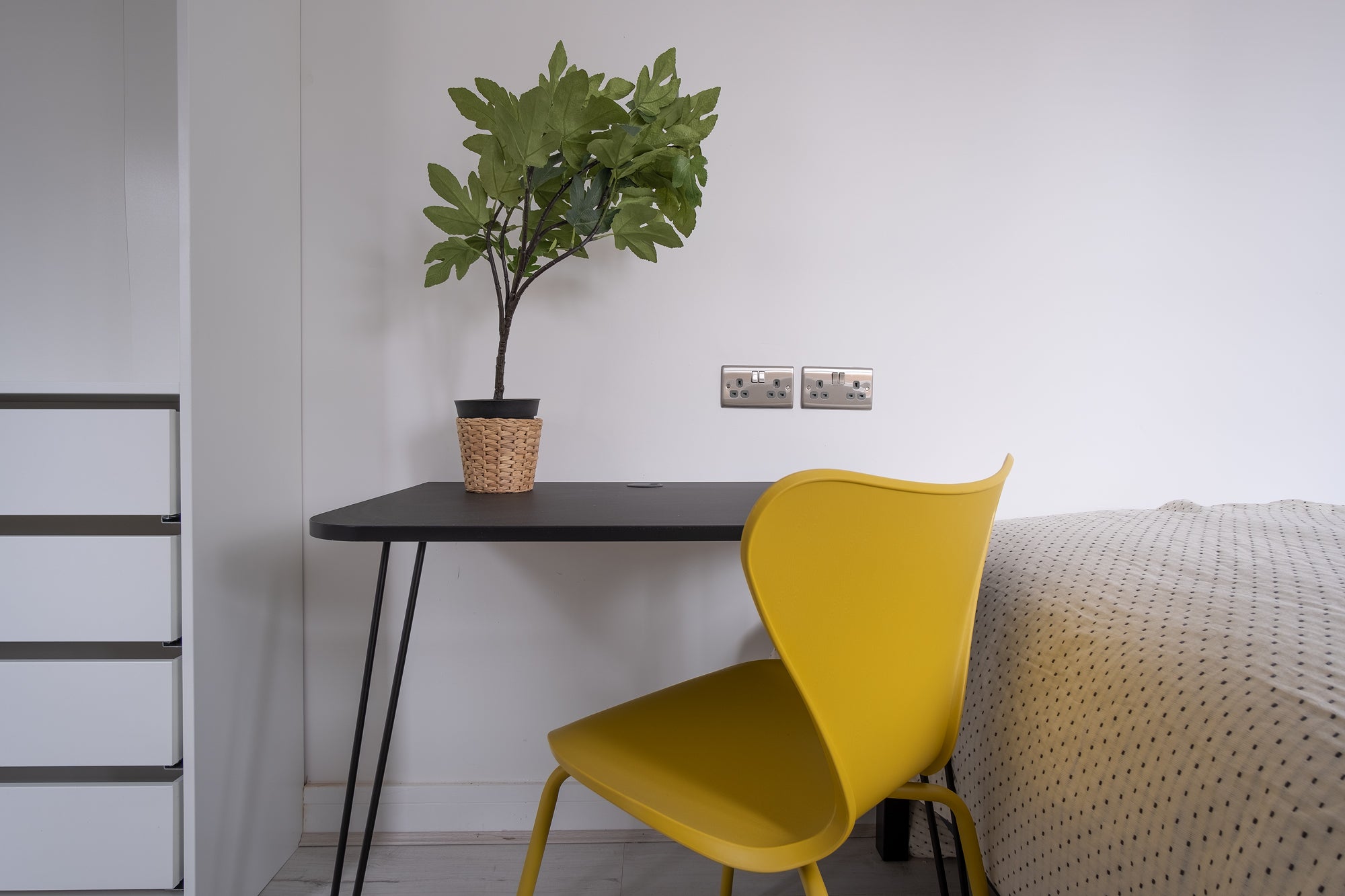 Room Boultham Avenue in Lincoln