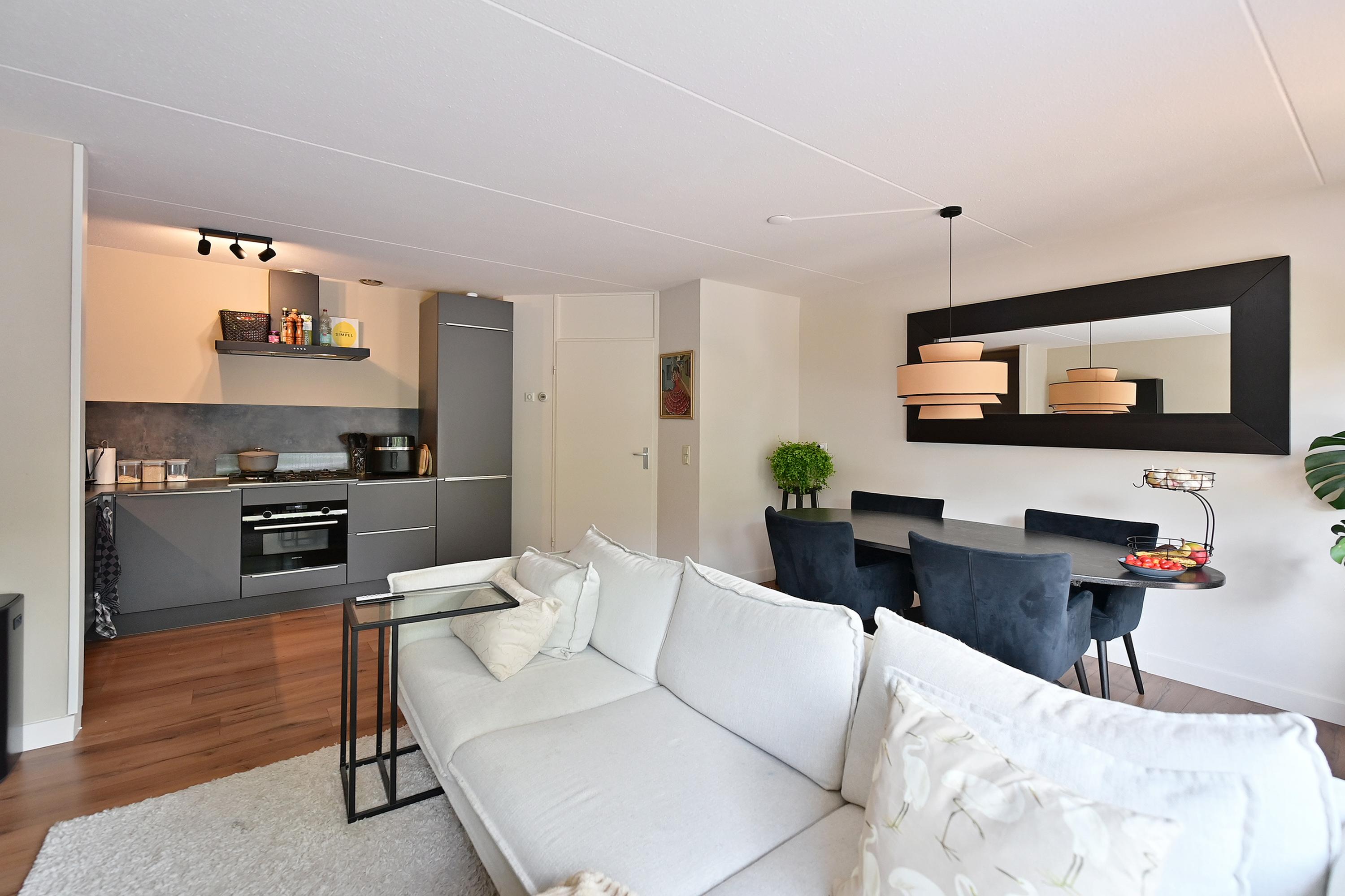 Appartement te koop: Westkade 72, Huizen