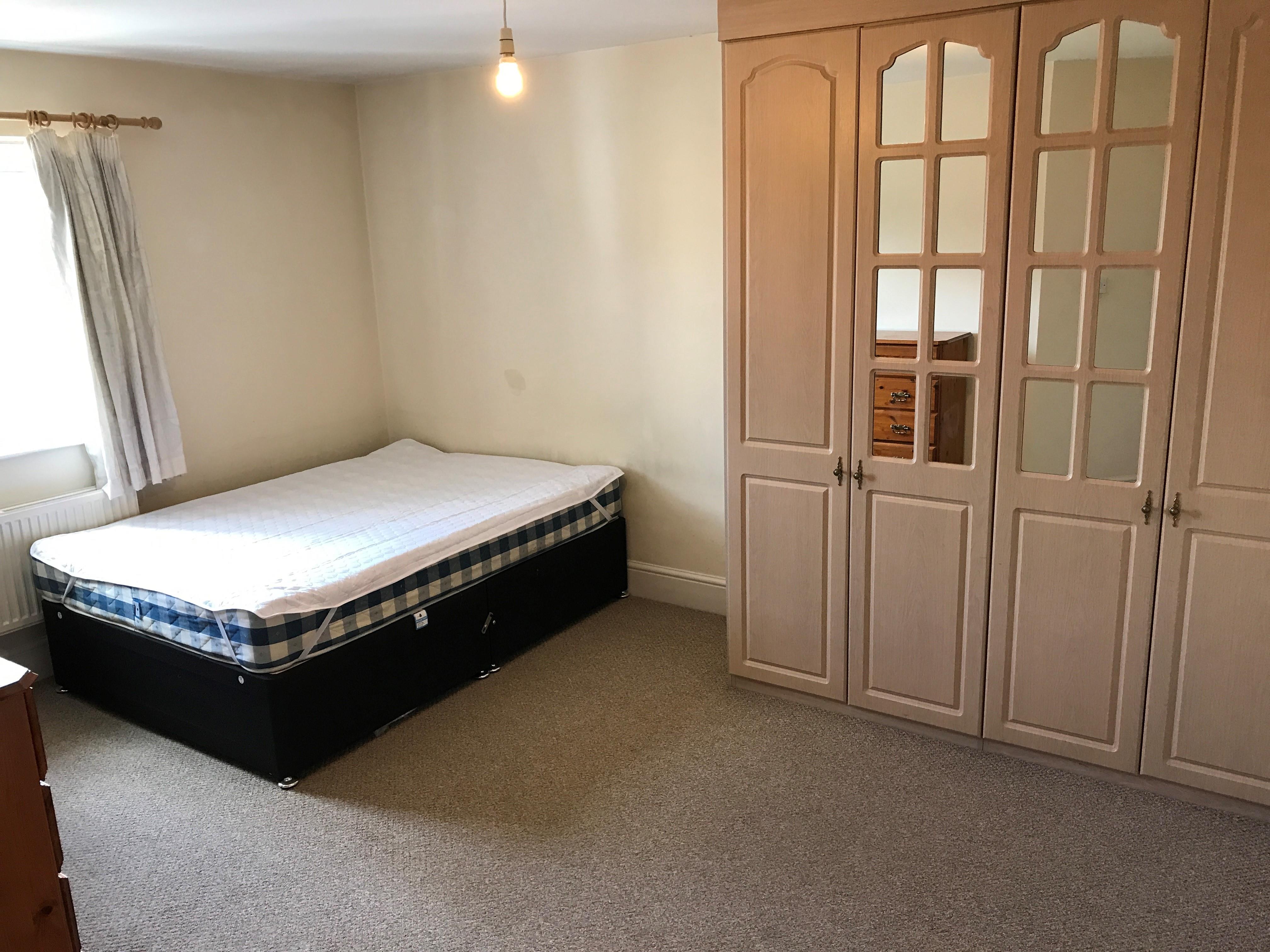 Flat Cherry Court in Leeds