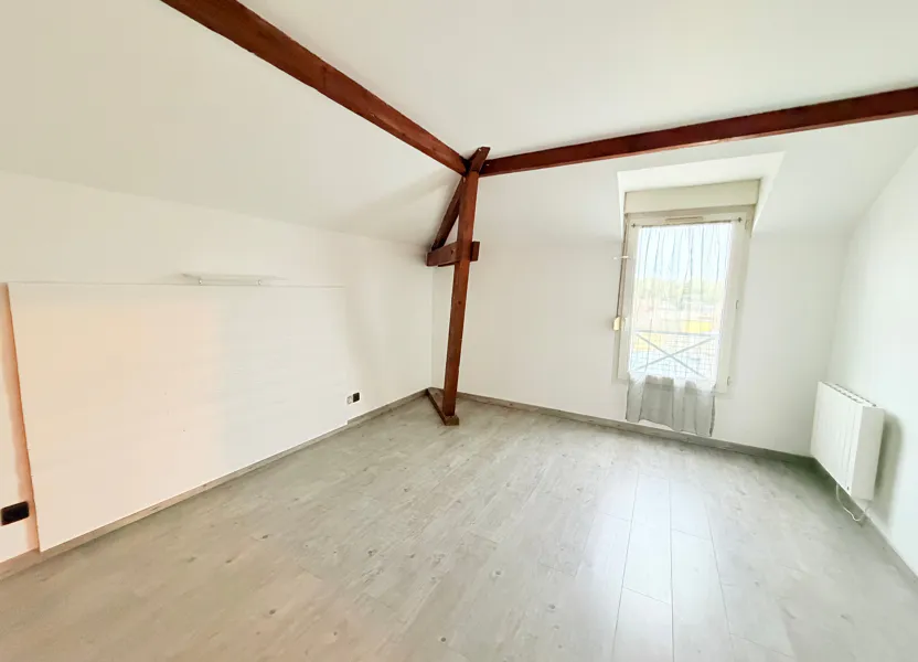 Flat Place des Pénitents in Meulan-en-Yvelines