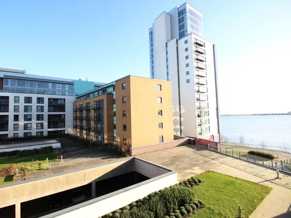 Flat Butetown Link in Cardiff