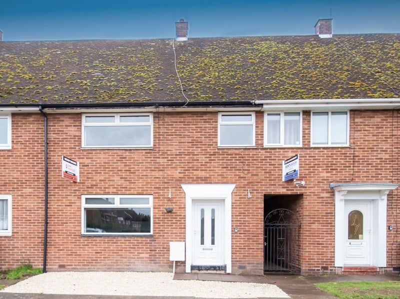 Room Gerard Avenue in Coventry