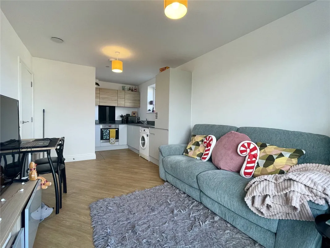 Flat Wimborne Road in Poole