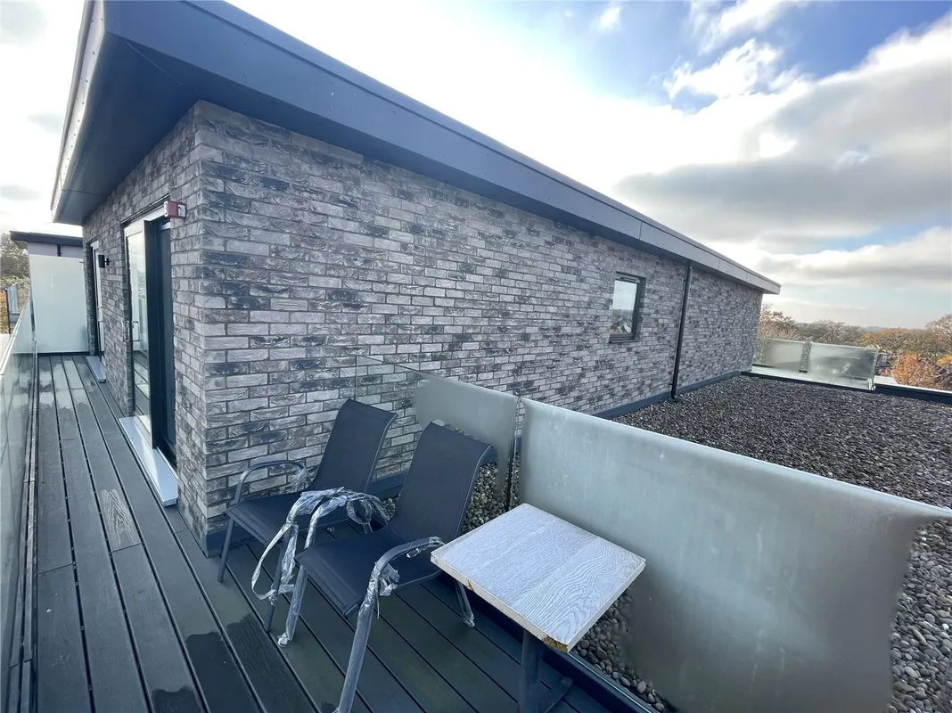 Flat Wimborne Road in Poole