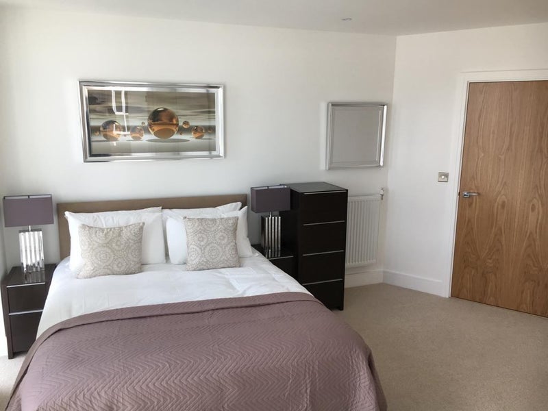 Room High Street in Greater London