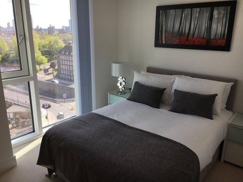 Room High Street in Greater London