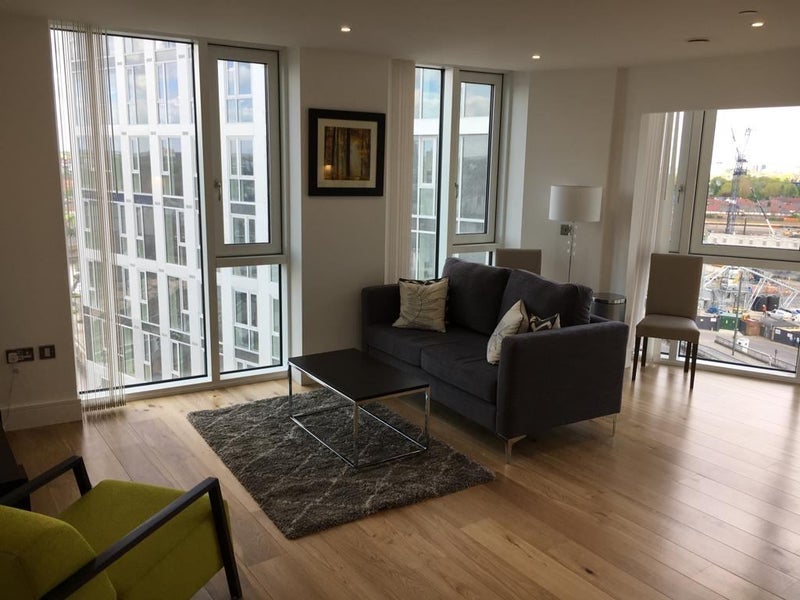 Room High Street in Greater London