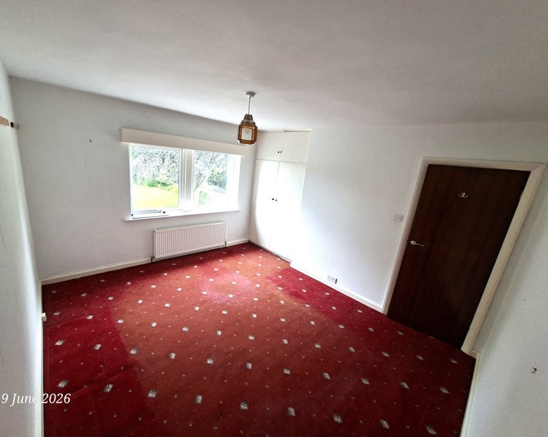 Room Upper Green Avenue in Kirklees