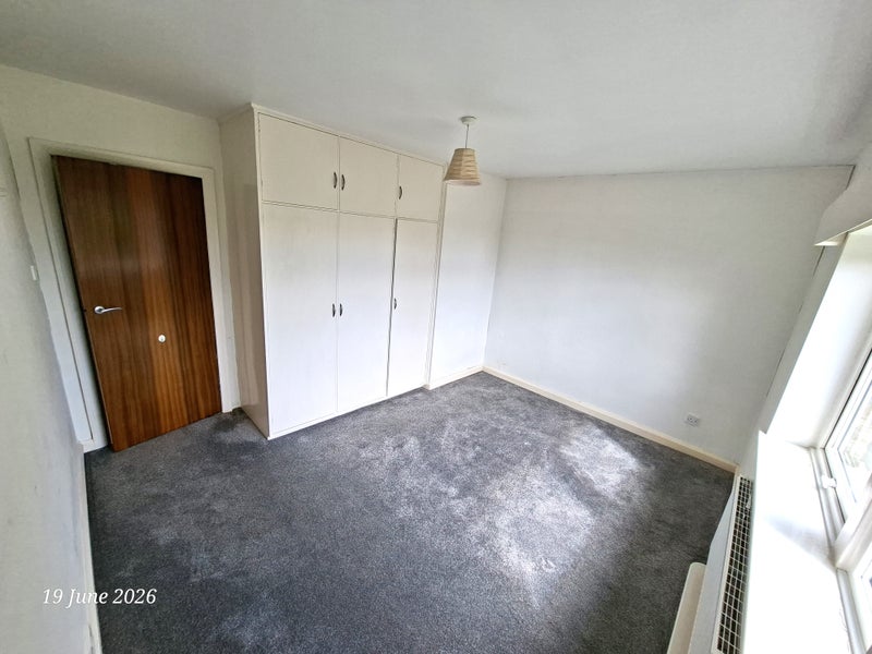 Room Upper Green Avenue in Kirklees