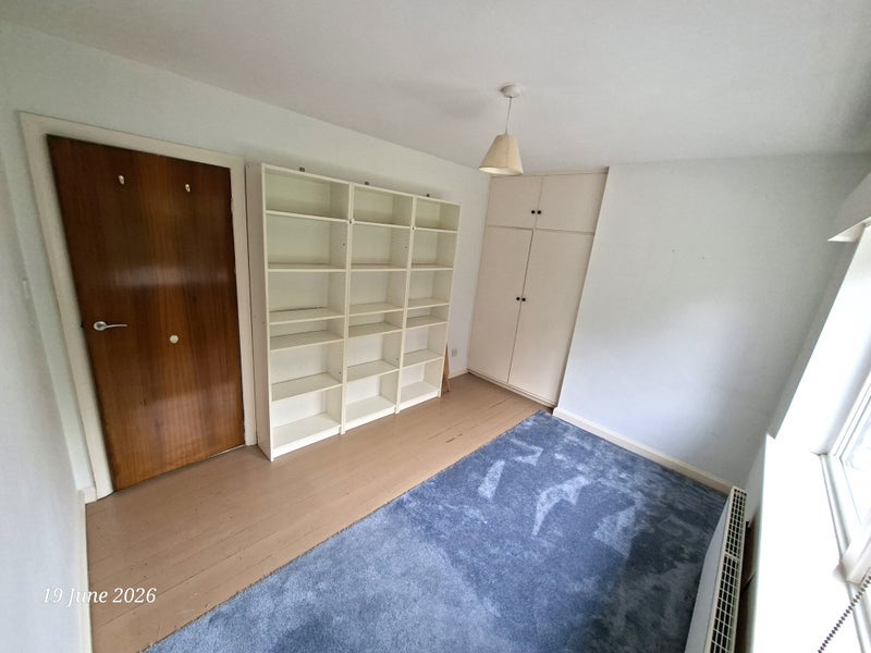 Room Upper Green Avenue in Kirklees