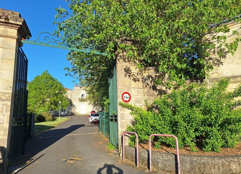 Flat Rue Paul Verlaine in Talence