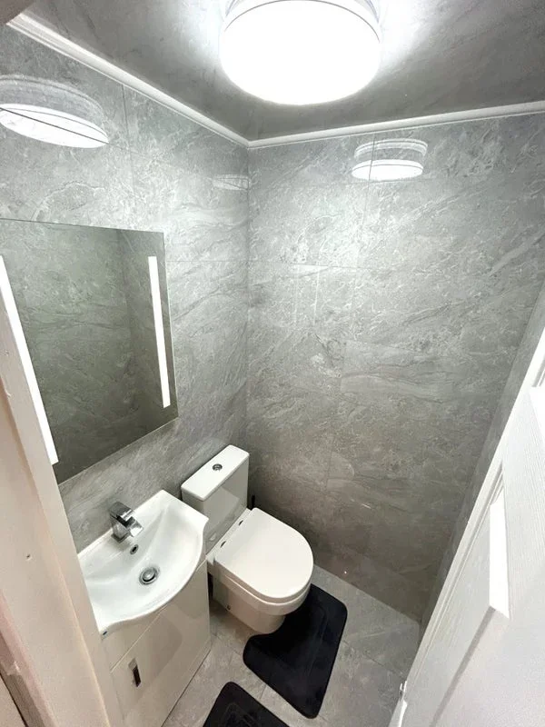 Flat Gerard Gardens in Greater London