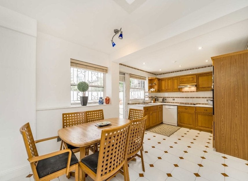 House Hawtrey Road in Greater London
