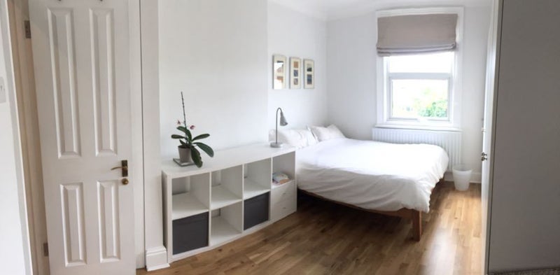 Room Hanover Road in Greater London