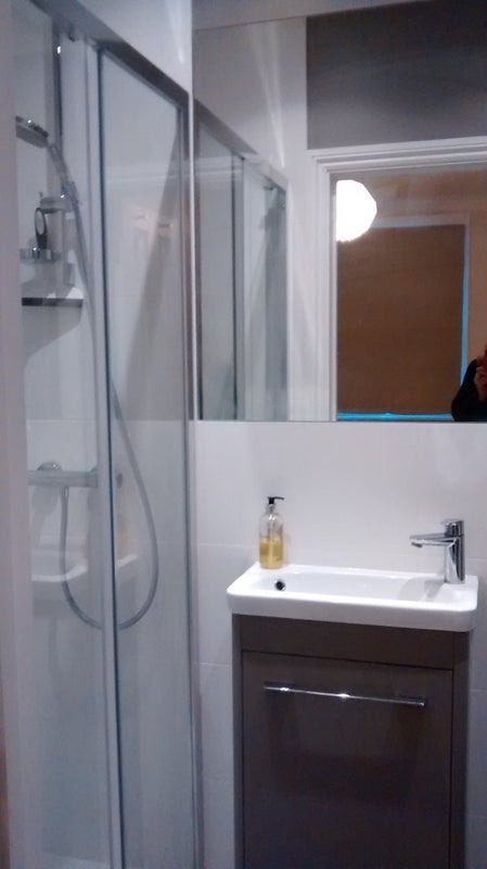 Room Hanover Road in Greater London