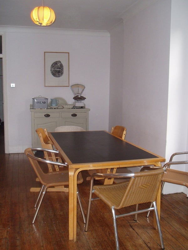 Room Hanover Road in Greater London