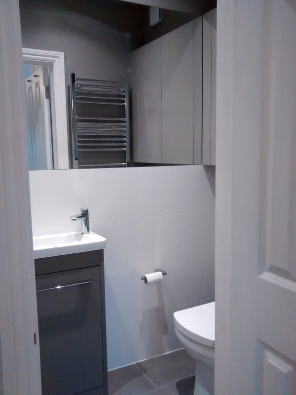 Room Hanover Road in Greater London
