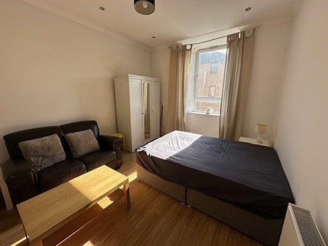 Room West Prince's Street in Glasgow
