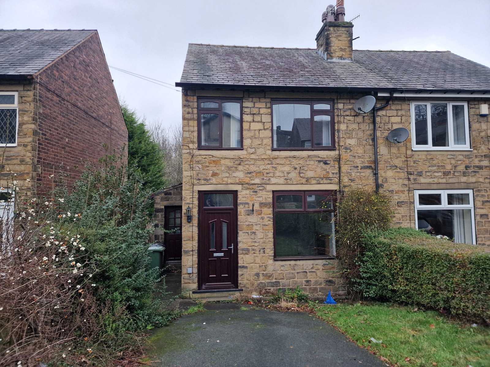 House Scar Grove in Huddersfield
