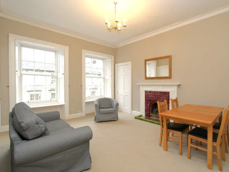 Flat Cumberland Street in City of Edinburgh