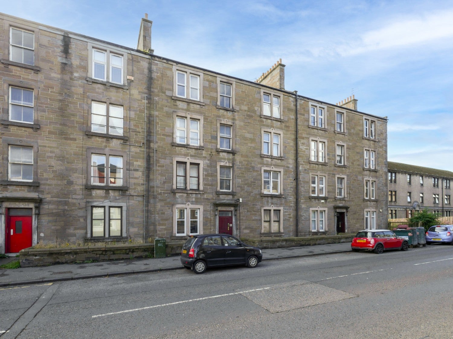 Flat Fleming Gardens East in Dundee