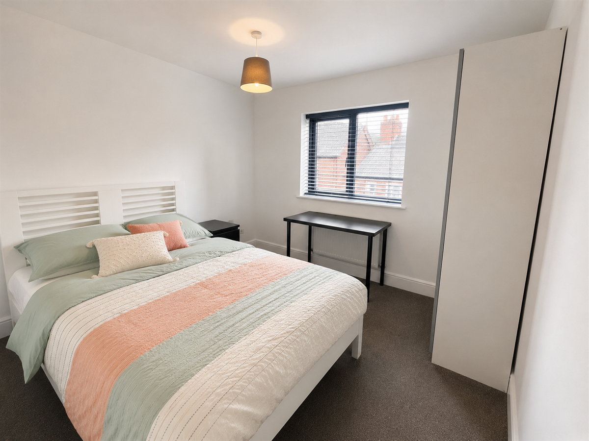Flat Radcliffe Road in Rushcliffe