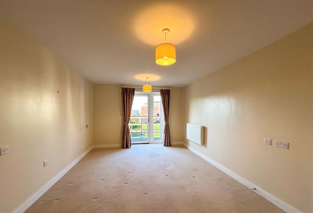 Flat Springfield Close in Stratford-on-Avon