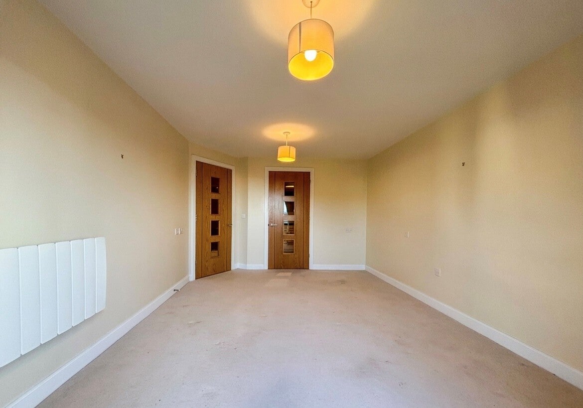 Flat Springfield Close in Stratford-on-Avon