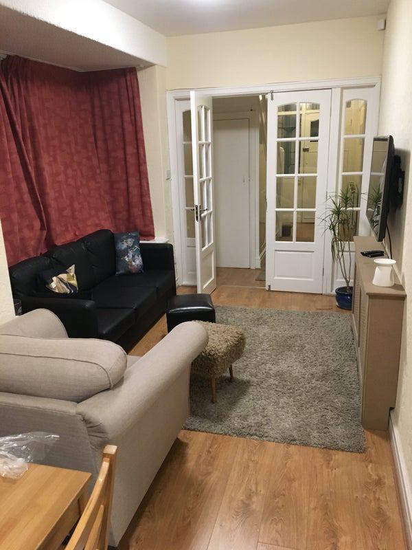Room MacAuley Road in Manchester
