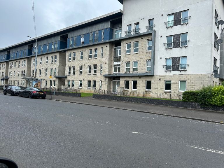 Flat St Andrews Close in Glasgow