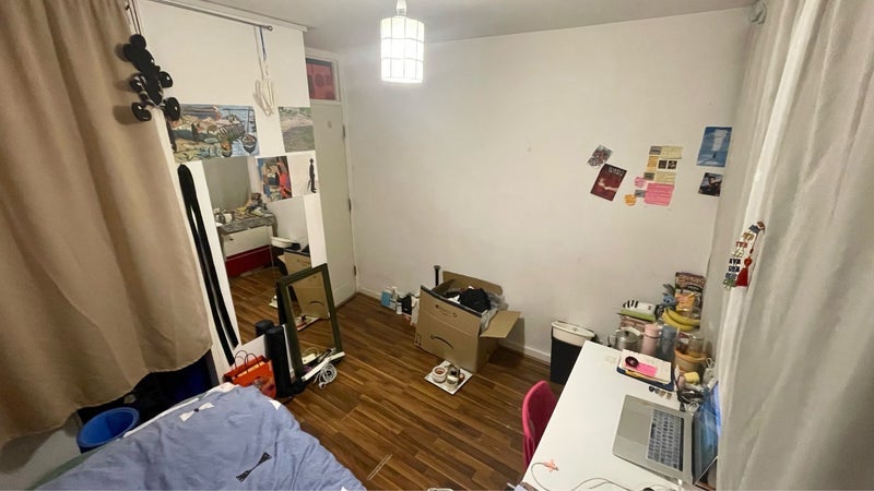 Room Grafton Way in Greater London