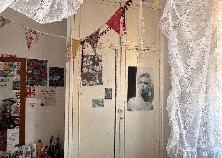 Room Deptford Strand in Greater London