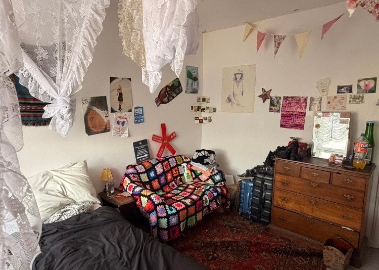 Room Deptford Strand in Greater London