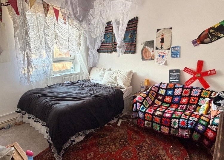 Room Deptford Strand in Greater London