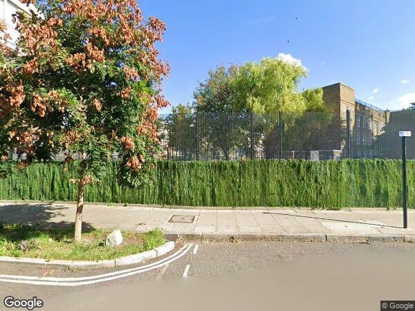 Flat Crondall Street in Greater London