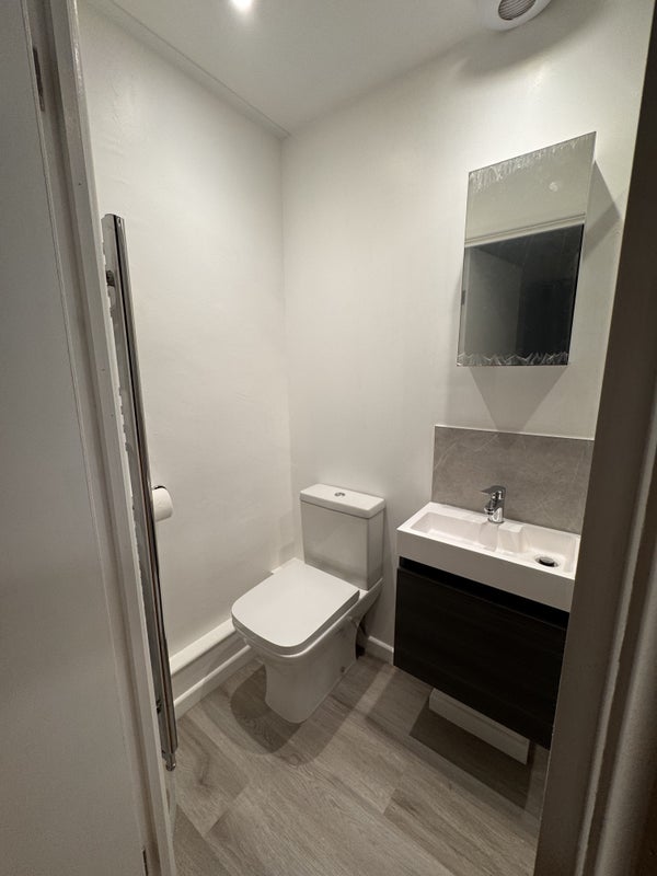 Room Queensdale Crescent in Greater London