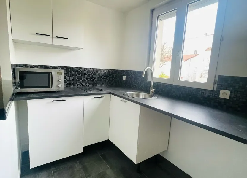 Appartement Rue Latérale au Viaduc à Le Perreux-sur-Marne