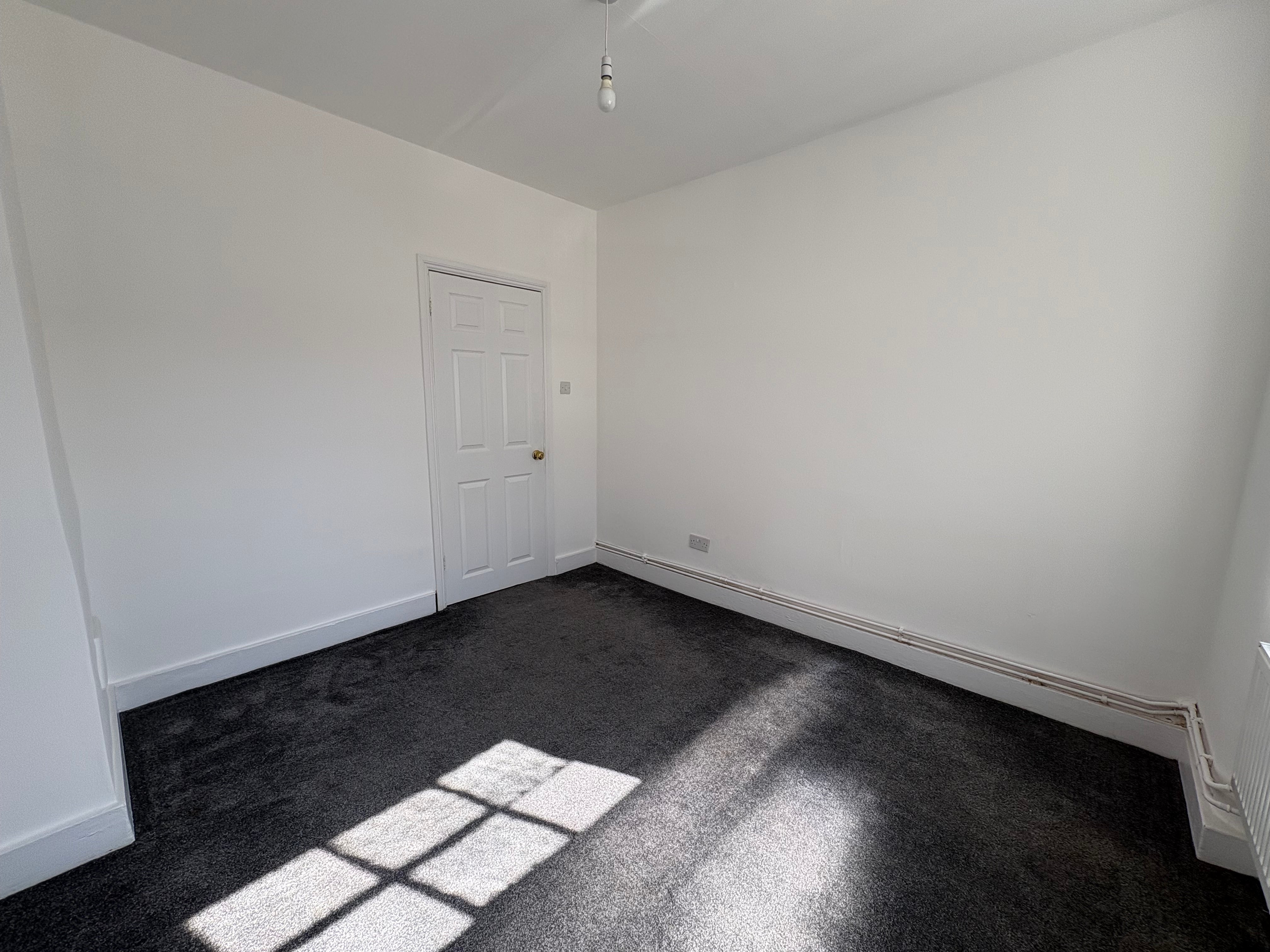 Flat Wellington Way in Greater London