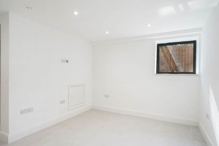 Flat Lambert Court in Hertsmere