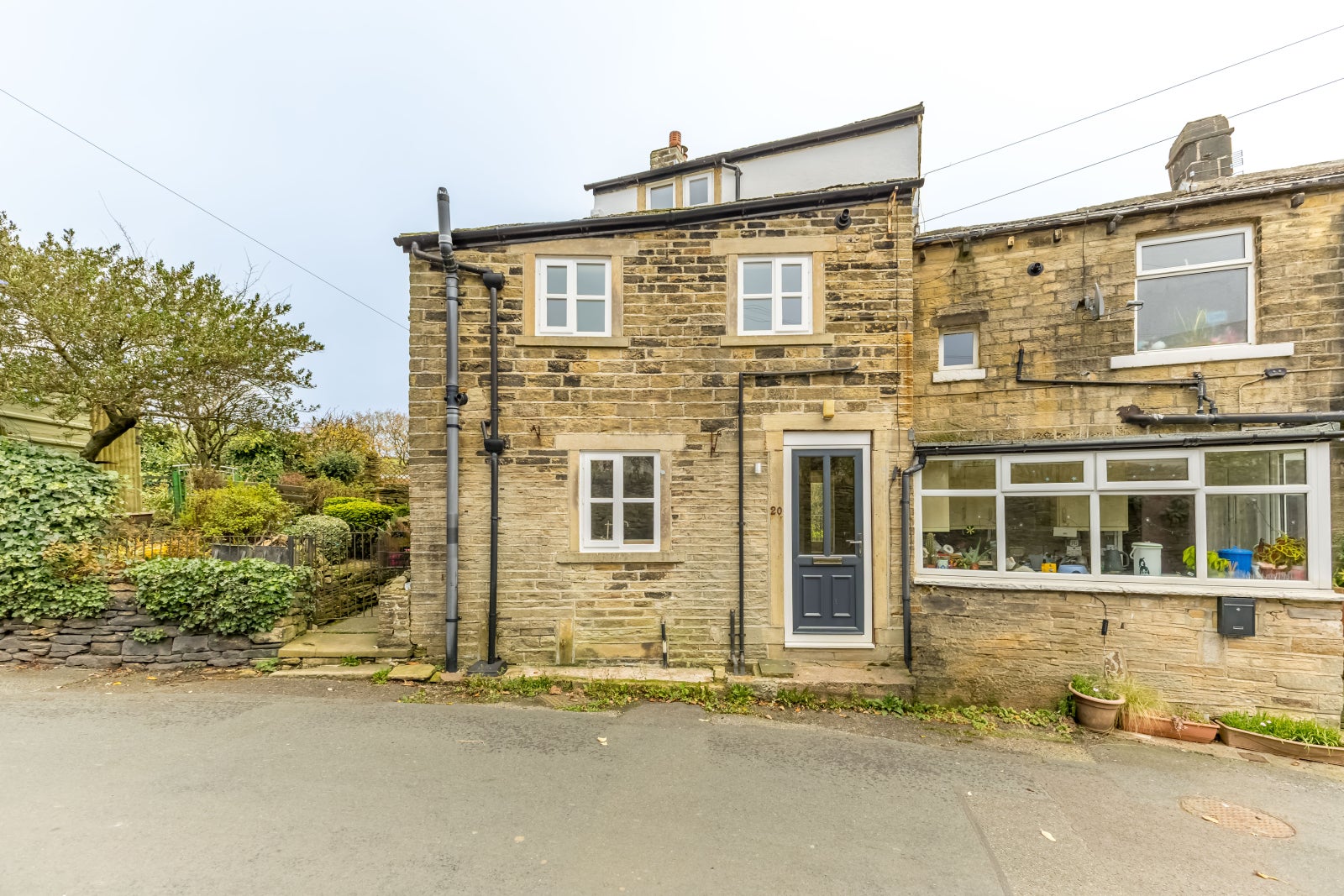 House Dobb Top Road in Holme Valley