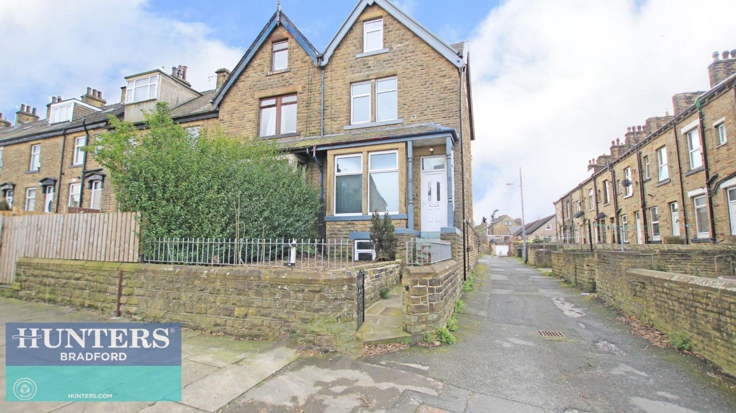 Flat New Hey Road in Bradford