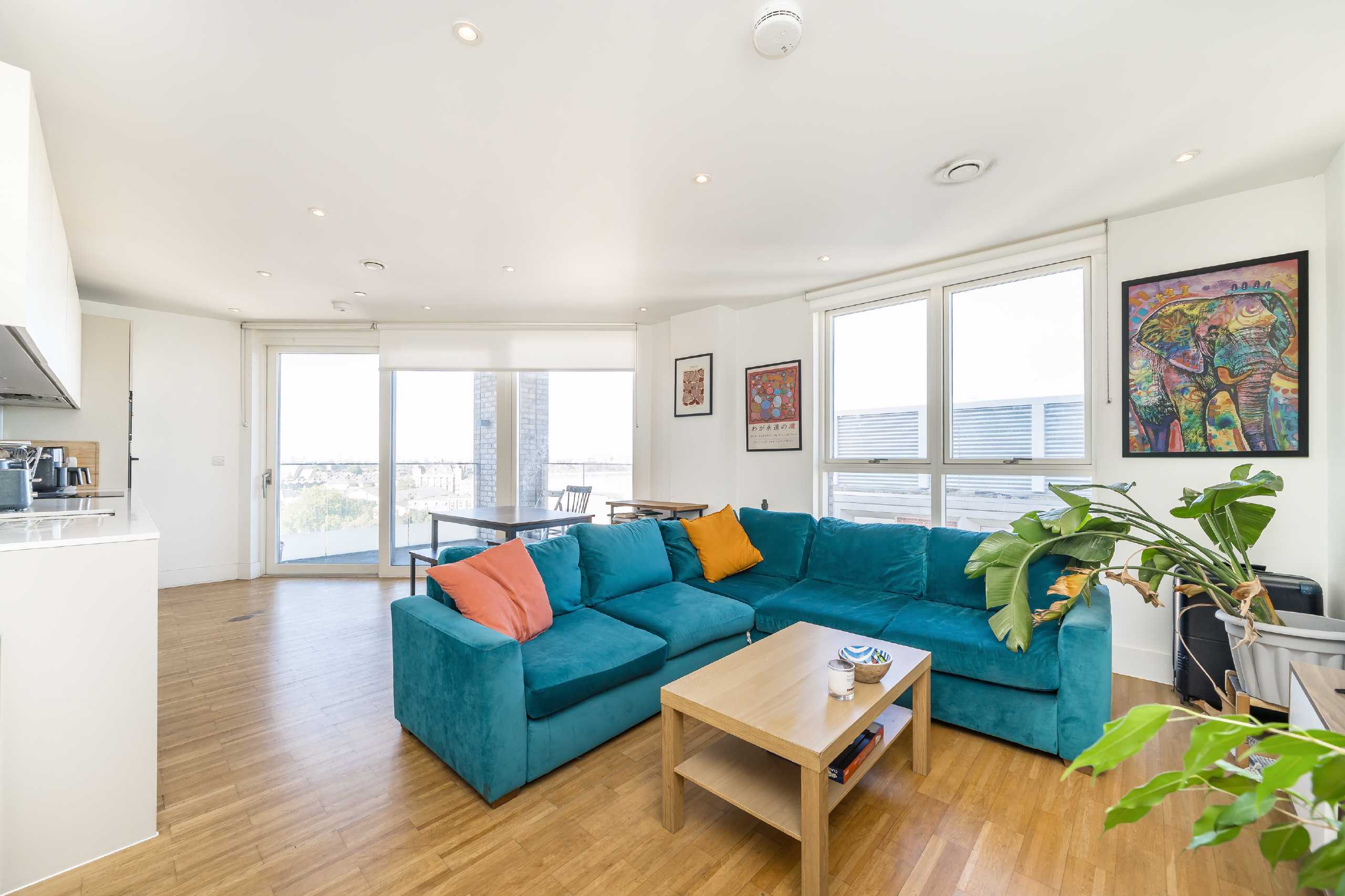 Flat Brixton Hill in Greater London
