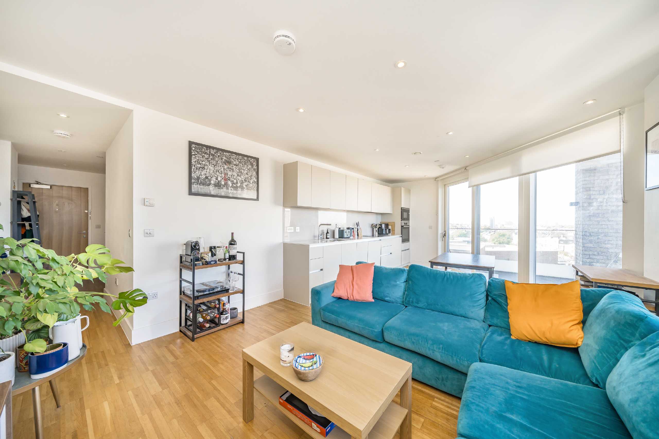 Flat Brixton Hill in Greater London
