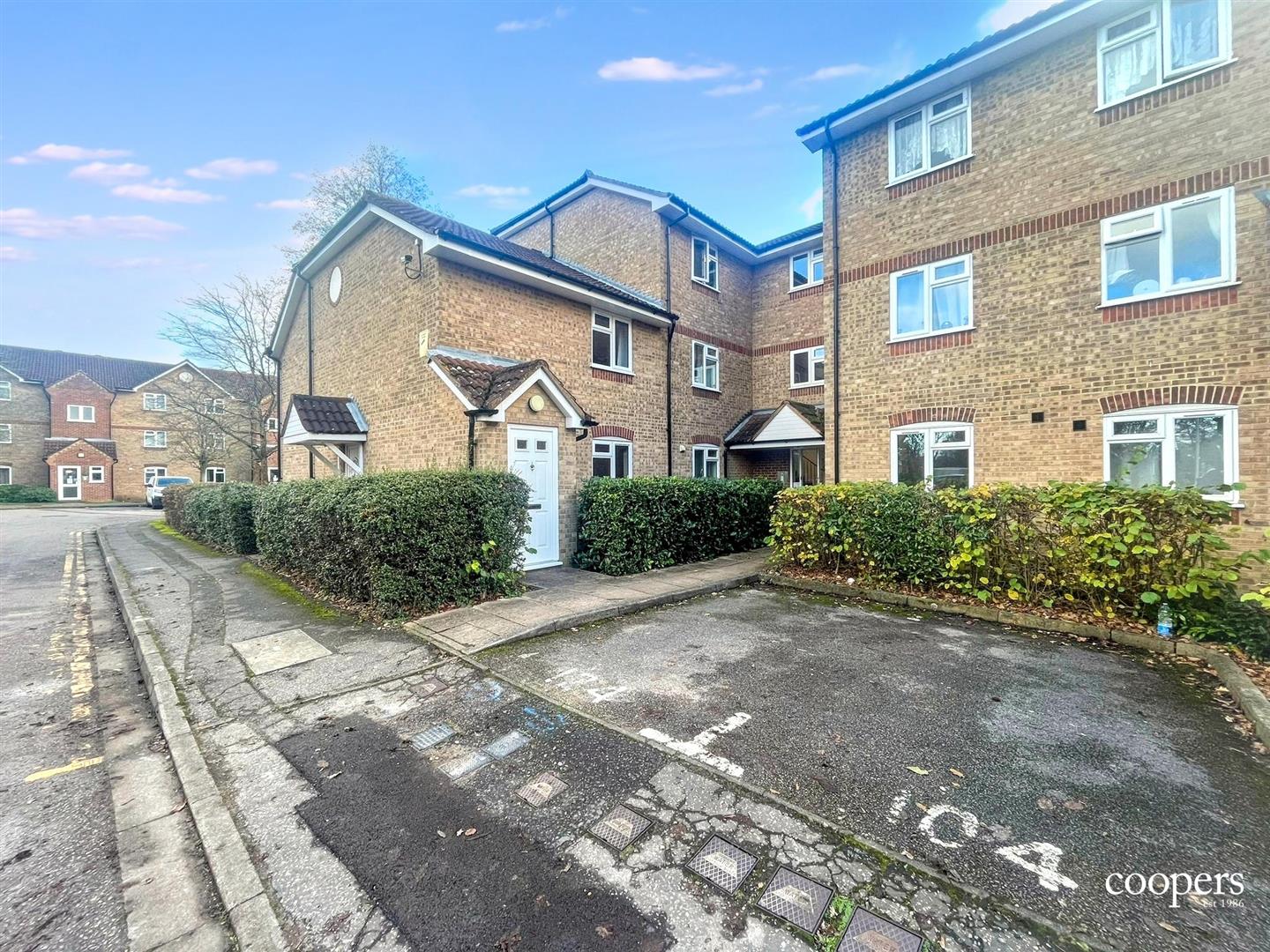 Flat Gainsborough Road in Greater London