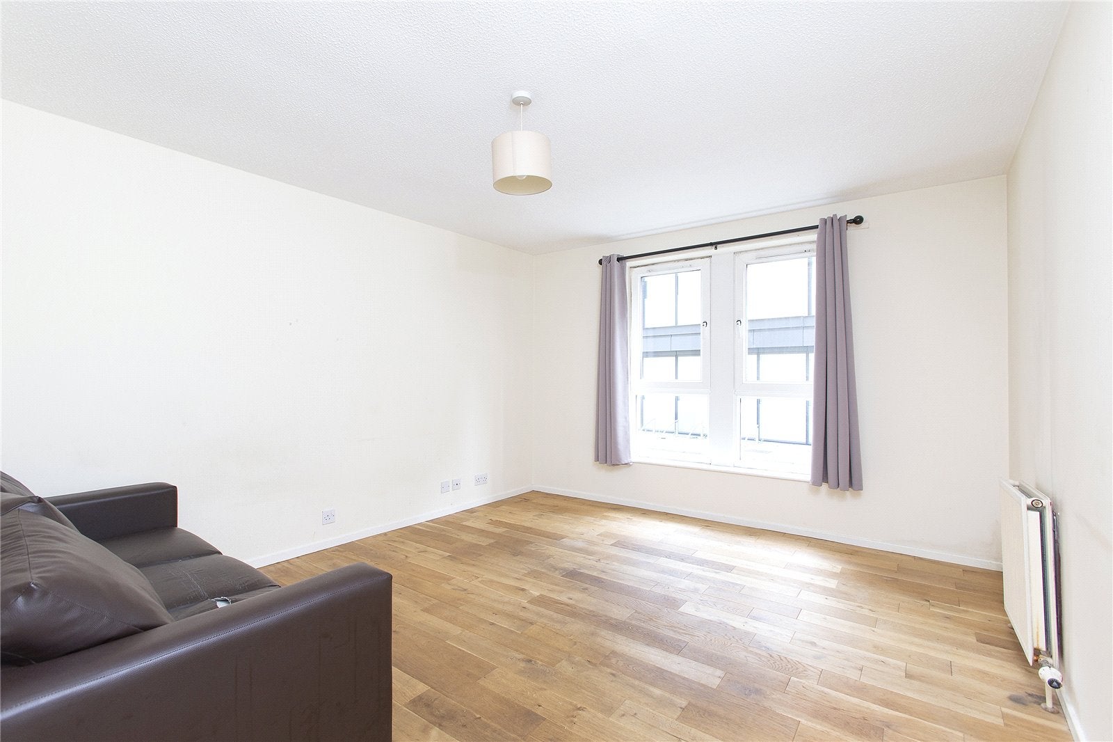 Flat Port Hamilton in City of Edinburgh